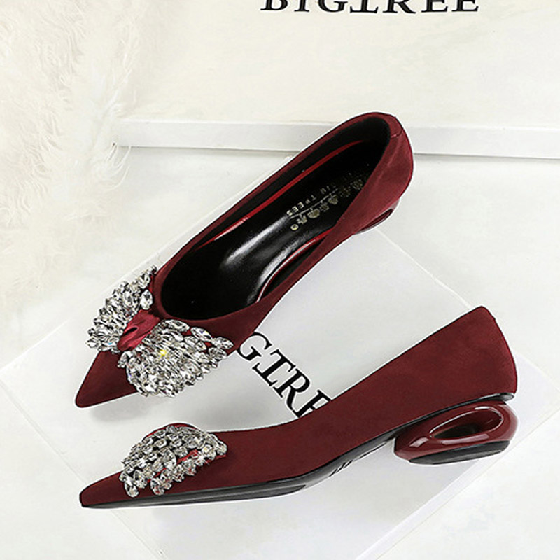Womens Heels - BIGTREE CRYSTAL Schmetterlings-Spitze Damen-Pumps Designer Hohle