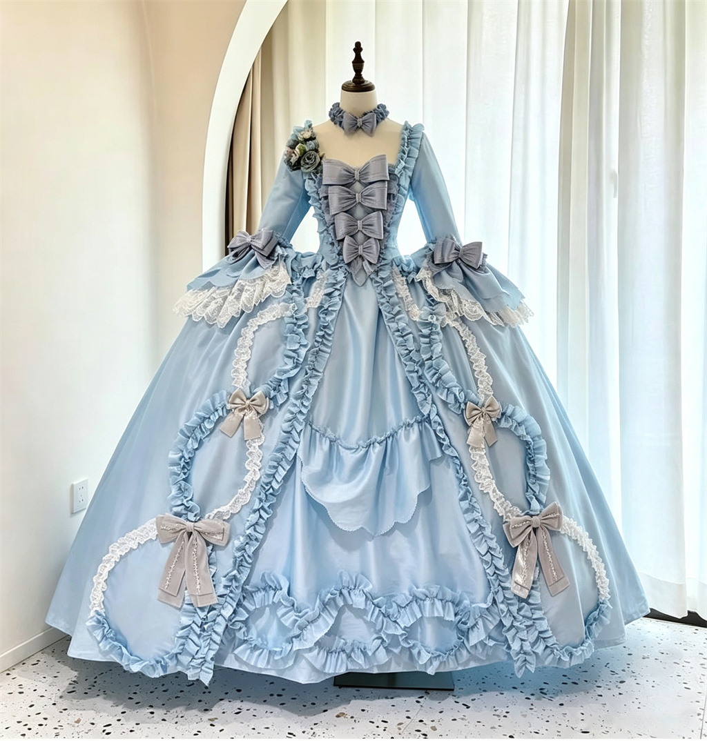 Rokoko-Kleid aus dem 18. Jahrh – Evening Gown Bewertung und Preis